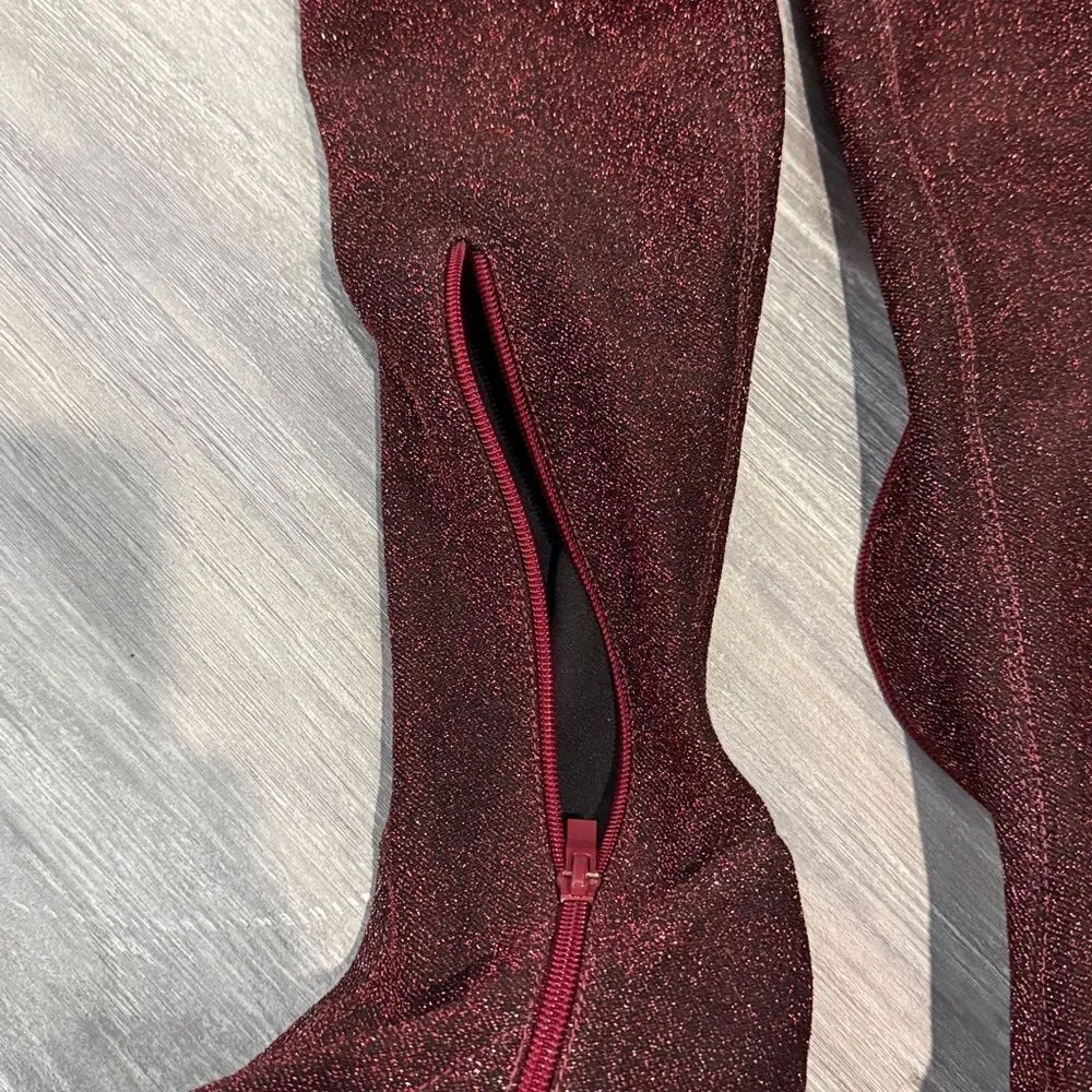 N/A stylish burgundy